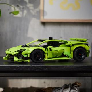 LEGO® Technic - Lamborghini Huracán Tecnica (42161)