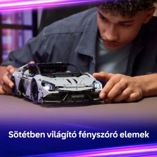 LEGO® Technic - Lamborghini Revuelto szuper sportautó (42214)