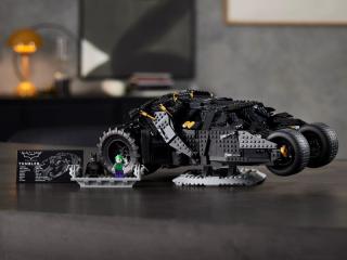 LEGO® Exclusive - DC Batman™ Batmobile™ Tumbler (76240)