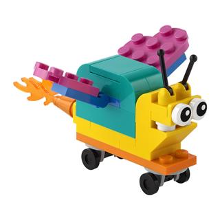 LEGO 30563 - LEGO Classic - Építs saját szupererővel rendelkező c...