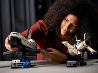 LEGO® Icons - A NASA Discovery űrsiklója (10283)