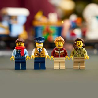 LEGO® Icons - Ünnepi expresszvonat (10361)