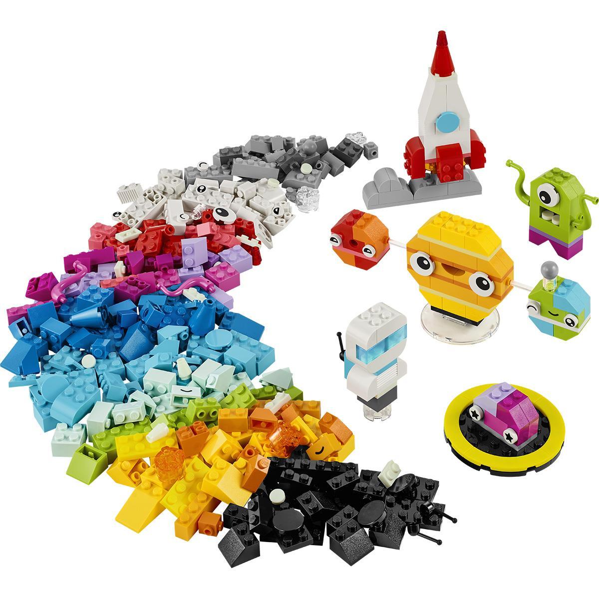 LEGO® Classic - Kreatív bolygók (11037)