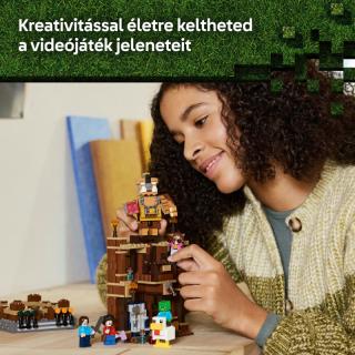 LEGO® Minecraft - Küzdőtér az erdei háznál (21272) 