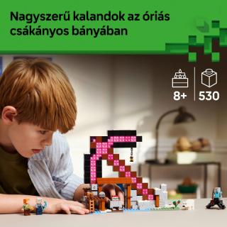 LEGO® Minecraft - A csákánybánya (21277) 