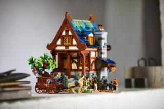 LEGO® Ideas - Középkori kovács (21325)