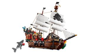 LEGO® Creator - Kalózhajó (31109)