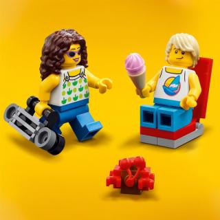 LEGO® Creator - Tengerparti lakóautó (31138)