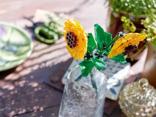 LEGO® Iconic - Napraforgó (40524) 