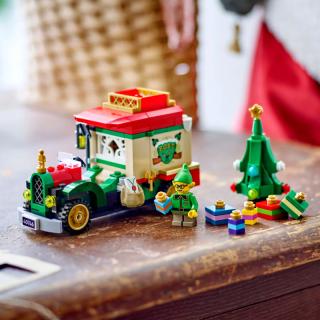 LEGO® Iconic - Mikulás szállító teherautó (40746)