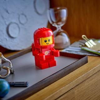 LEGO® Special Edition Sets - Nagy méretű űrhajós bébi (40767)