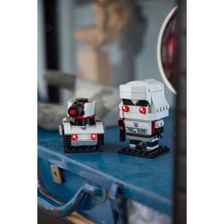 LEGO® Brickheadz - Megatron robot és jármű (40924)