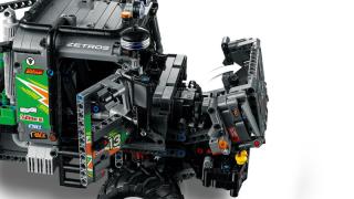 LEGO® Technic - 4x4 Mercedes-Benz Zetros verseny teherautó (42129) 
