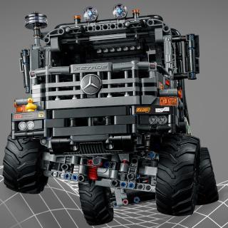 LEGO® Technic - 4x4 Mercedes-Benz Zetros verseny teherautó (42129) 
