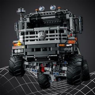 LEGO® Technic - 4x4 Mercedes-Benz Zetros verseny teherautó (42129) 