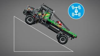 LEGO® Technic - 4x4 Mercedes-Benz Zetros verseny teherautó (42129) 