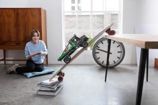 LEGO® Technic - 4x4 Mercedes-Benz Zetros verseny teherautó (42129) 