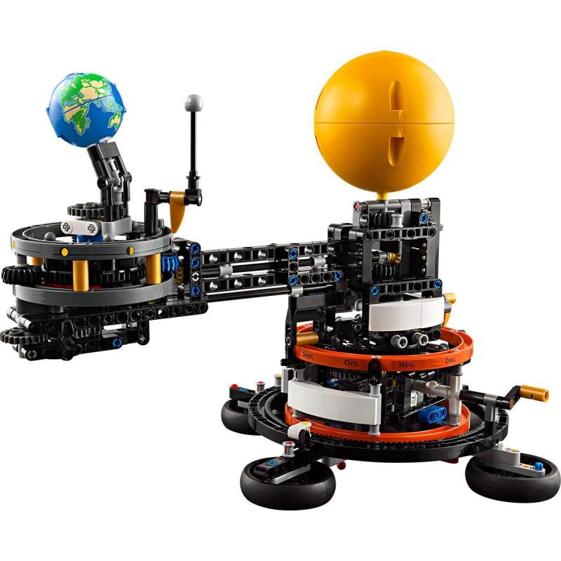 LEGO® Technic - A Föld és a körülötte keringő Hold (42179)