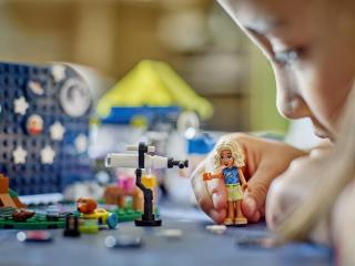 LEGO® Friends - Csillagnéző kempingautó (42603)