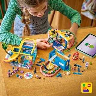 LEGO® Friends - Heartlake City klubház (42689)
