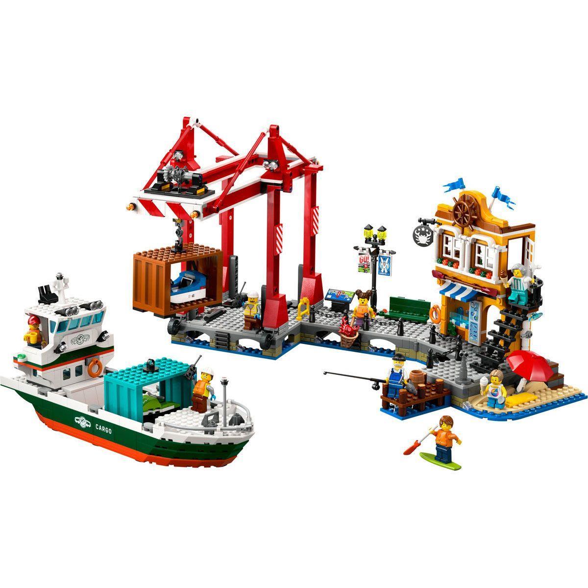LEGO® City - Tengerparti kikötő teherszállító hajóval (60422) 