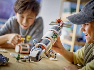 LEGO® City - Moduláris űrállomás (60433)