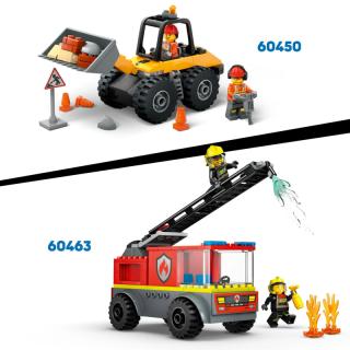 LEGO® City - Piros traktor, utánfutó és juhok (60461)