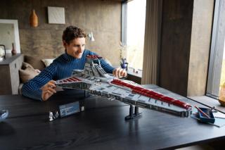 LEGO® Star Wars - Venator-osztályú köztársasági támadó cirkáló (75367)