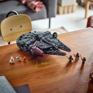 LEGO® Star Wars - A Sötét Sólyom (75389)