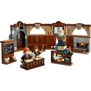 LEGO® Harry Potter - Roxfort™ kastély: Bűbájtanóra (76442)