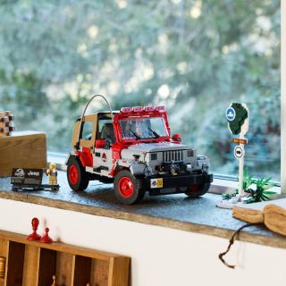LEGO® Jurassic World - Jurassic Park Jeep® Wrangler (77984)